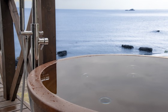 千葉県 館山・南房総の貸別荘・コテージ｜Ocean Front Reship（オーシャン フロント リーシップ）：露天風呂