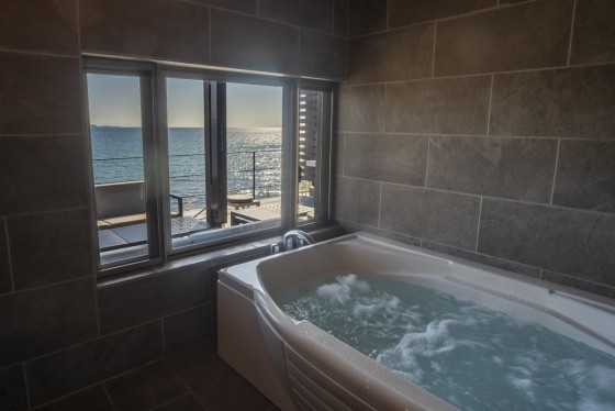 千葉県 館山・南房総の貸別荘・コテージ｜Ocean Front Reship（オーシャン フロント リーシップ）：ジャグジー