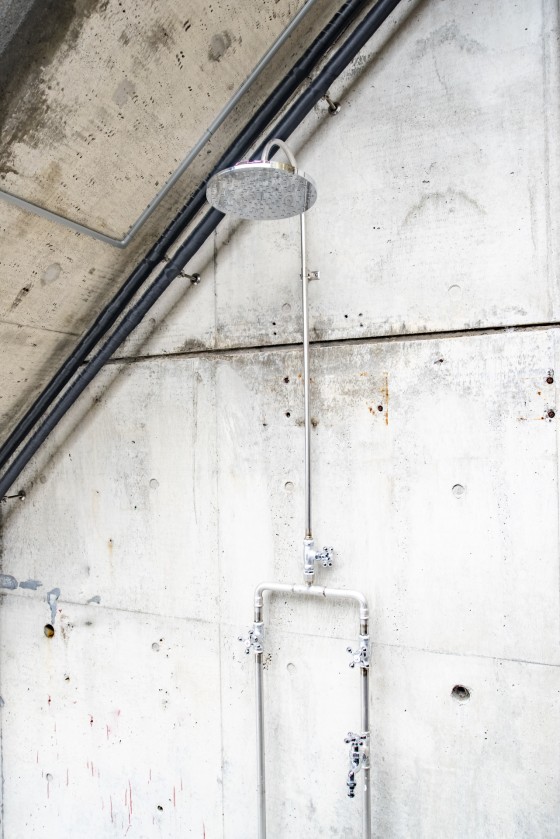 千葉県 館山・南房総の貸別荘・コテージ｜Ocean Front Reship（オーシャン フロント リーシップ）：シャワー