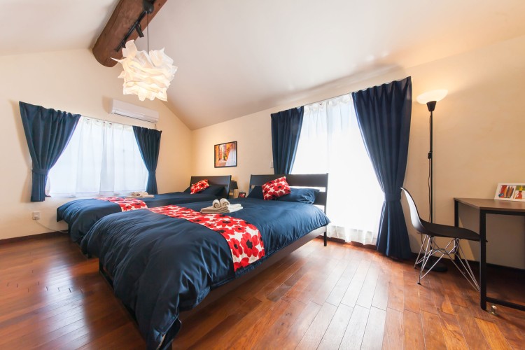 千葉県 勝浦・鴨川のコテージ｜風の庵の写真：開放的な空間でくつろぐ