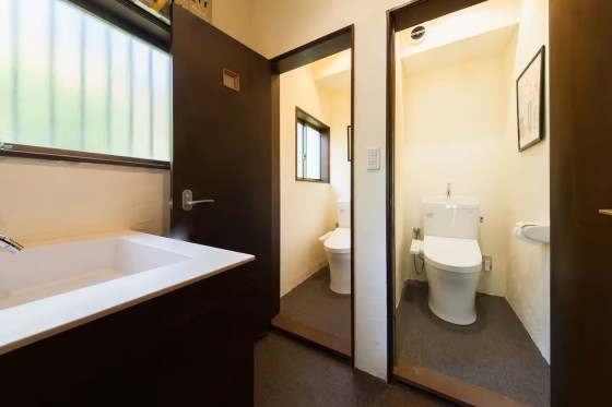 千葉県 勝浦・鴨川の貸別荘・コテージ｜風の庵：バス・トイレ