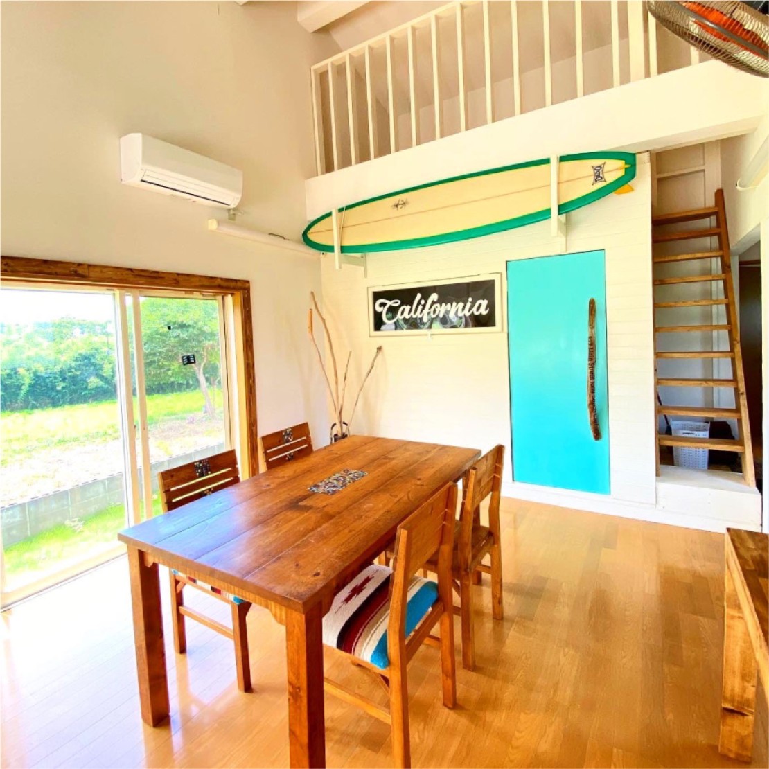 ウミカグのお宿｜千葉県・勝浦・鴨川｜ビーチハウスをイメージしたリビング