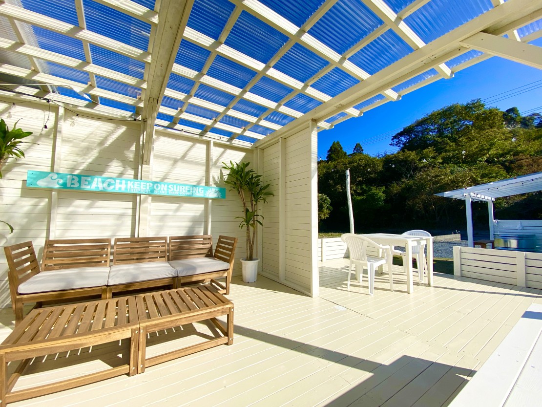 ウミカグのお宿｜千葉県・勝浦・鴨川｜広々としたカフェスペース