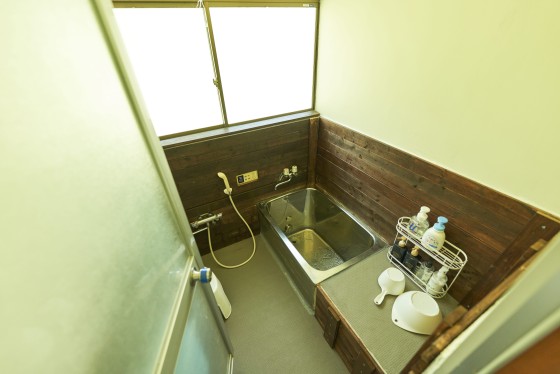 群馬県 北軽井沢・嬬恋・万座の貸別荘・コテージ｜アウトドア貸切別荘北軽井沢Ⅰ：バス・トイレ