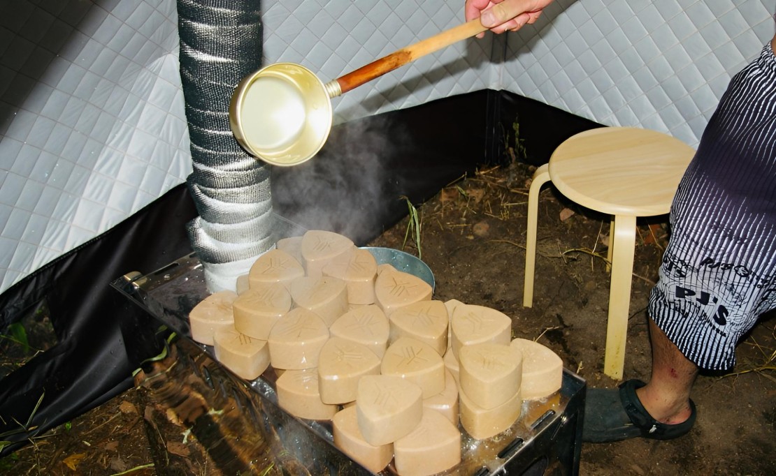 アウトドア貸切別荘北軽井沢Ⅱ｜群馬県・北軽井沢・嬬恋・万座｜ロウリュでだんだんと温度があがっていきます