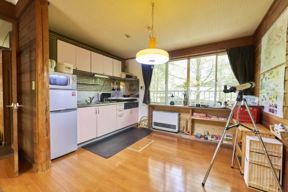群馬県 北軽井沢・嬬恋・万座の貸別荘・コテージ｜アウトドア貸切別荘北軽井沢Ⅱ：キッチン