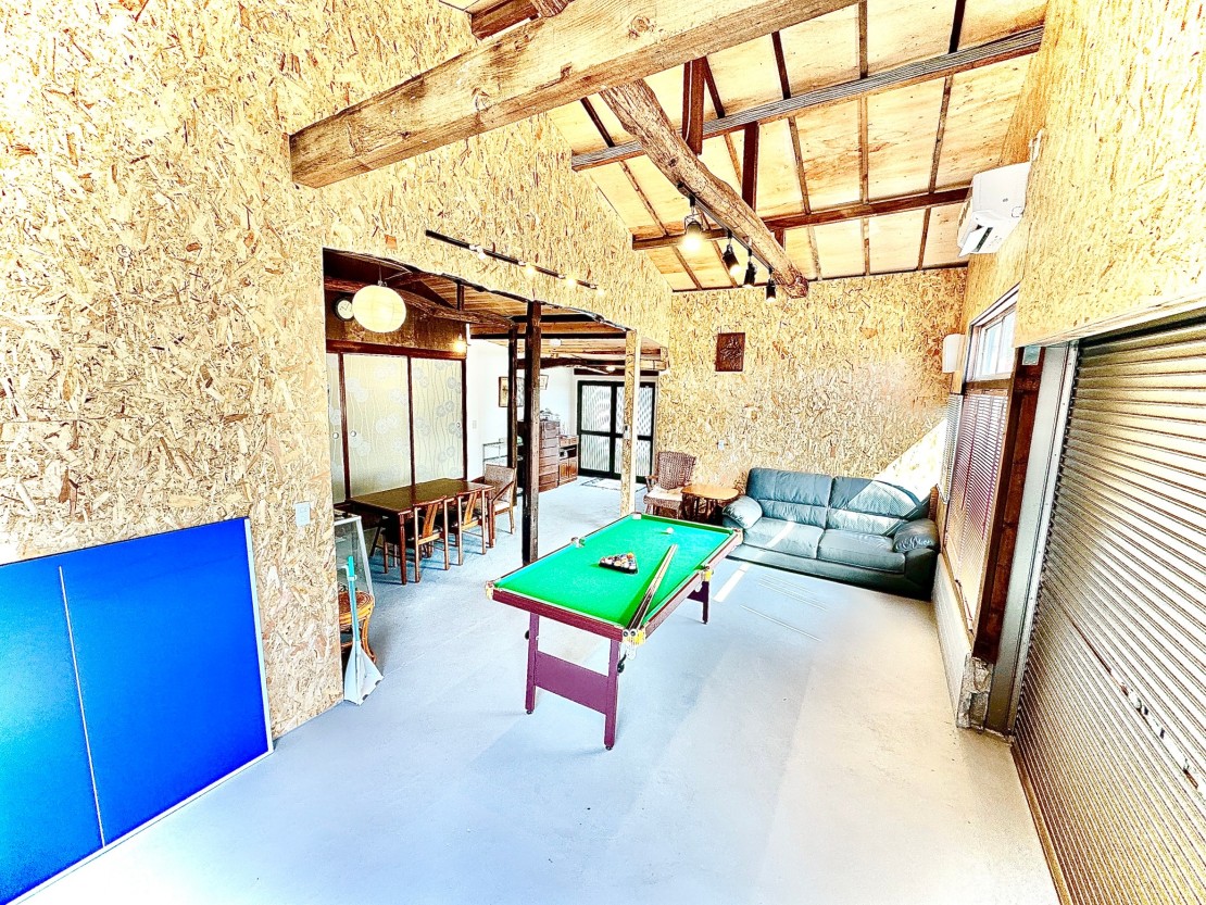 ガレージ　七輪　古民家一棟貸｜千葉県・九十九里・銚子｜ビリヤードご自由にお使いください