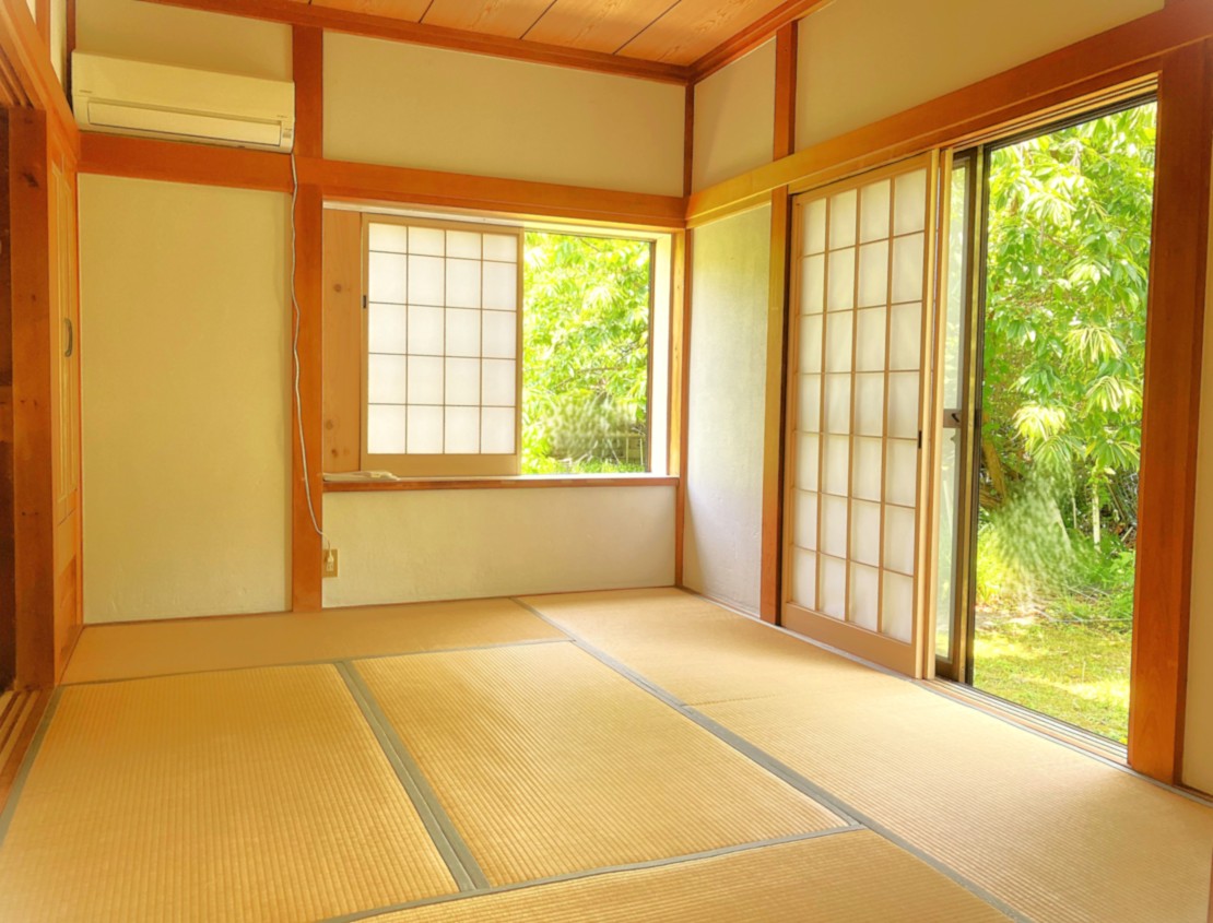 金谷バナナハウス｜千葉県・木更津・君津・富津｜1階の6畳和室の寝室です。エアコン完備です
