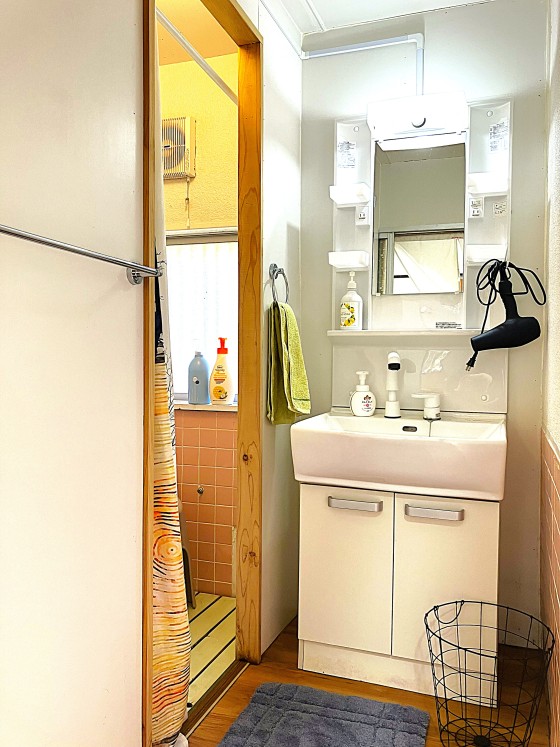 千葉県 木更津・君津・富津の貸別荘・コテージ｜金谷バナナハウス：バス・トイレ