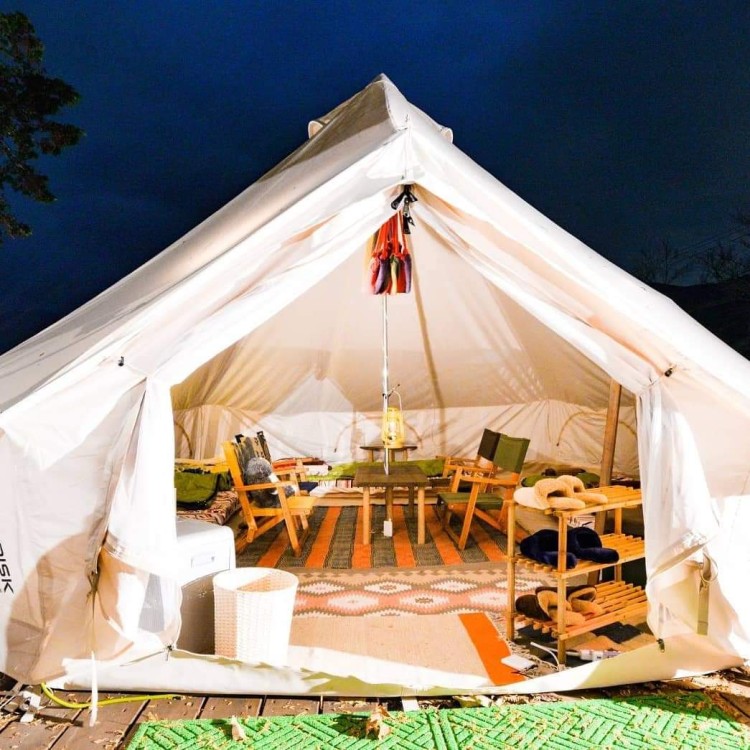 熊本県 阿蘇のグランピング｜南阿蘇STAYHAPPYの写真：広いベルテント