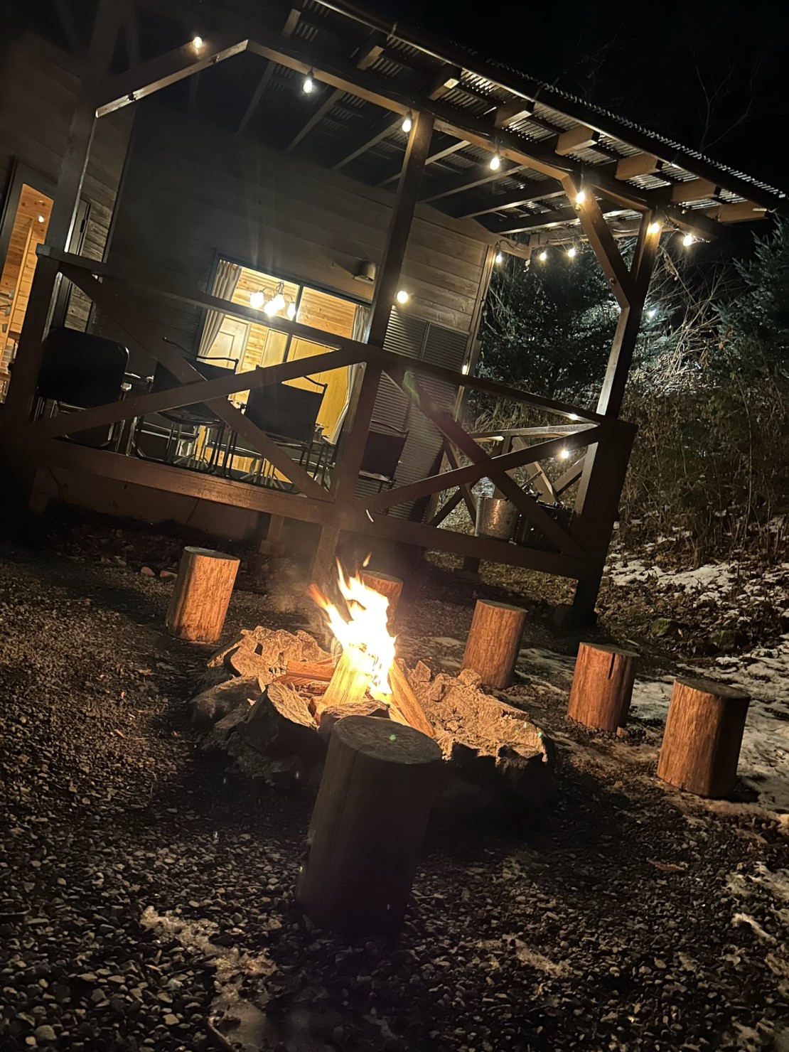のんびり荘道志｜山梨県・大月・都留｜焚き火スペース