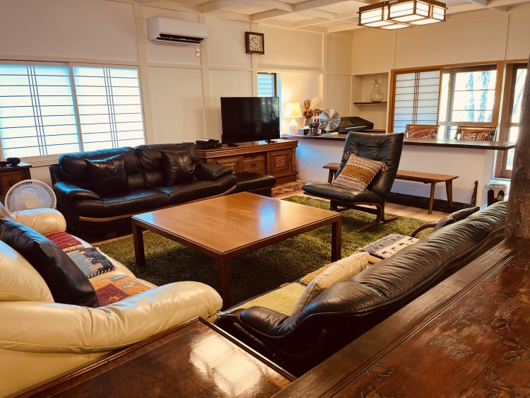 三重県 津・久居・美杉・松阪のコテージ｜ラ・カミオの写真：薪ストーブと築150年の古民家