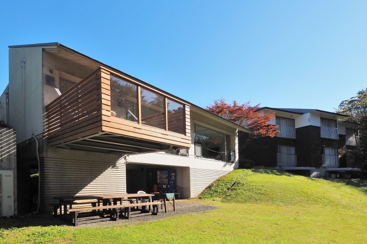 静岡県 伊豆高原のコテージ｜伊豆クリスタル迎賓館の写真：BBQ場＆テラス