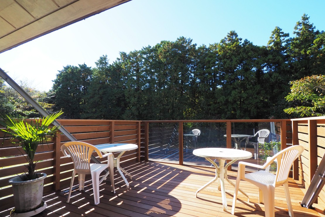 伊豆クリスタル迎賓館｜静岡県・伊豆高原｜ウッドデッキ