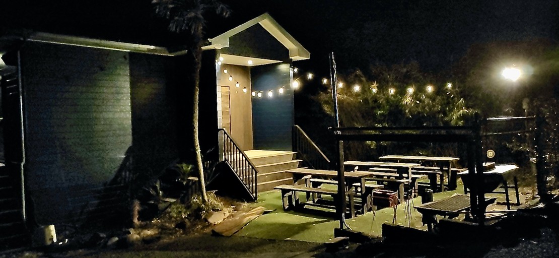 静岡県 熱海のコテージ｜マリンステージ熱海アネックスの写真：外観＆BBQ場