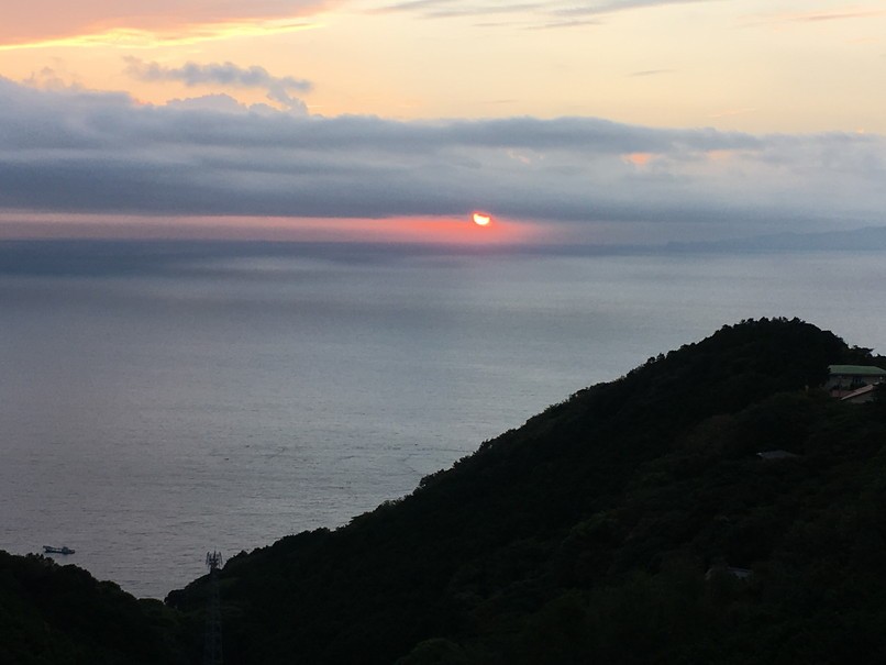 静岡県 東伊豆のコテージ｜ATAGAWA　キャロットハウスの写真：日の出やムーンロード