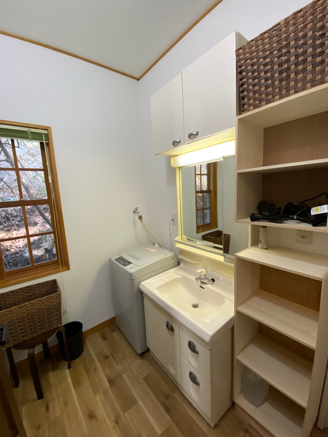 熱海アトリエ｜静岡県・熱海｜洗面・脱衣所 powder & dressing room