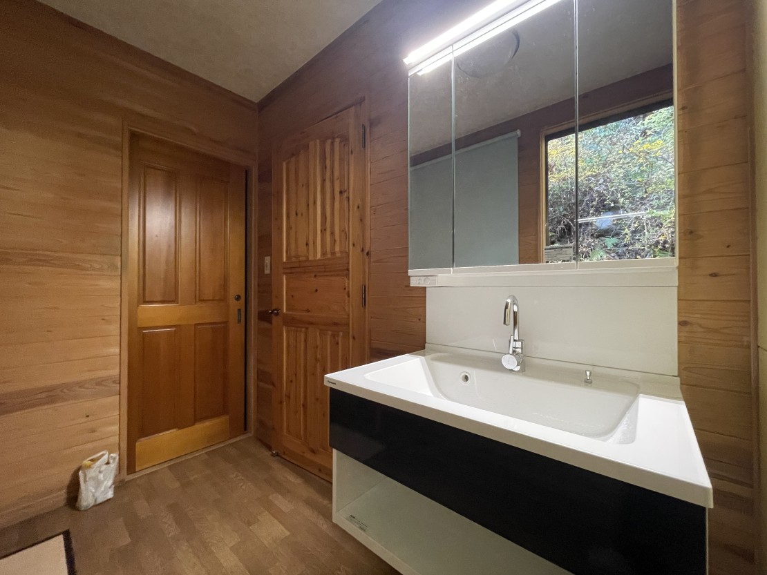 ラ・ムー｜静岡県・伊東・宇佐美・川奈｜洗面所　wash room