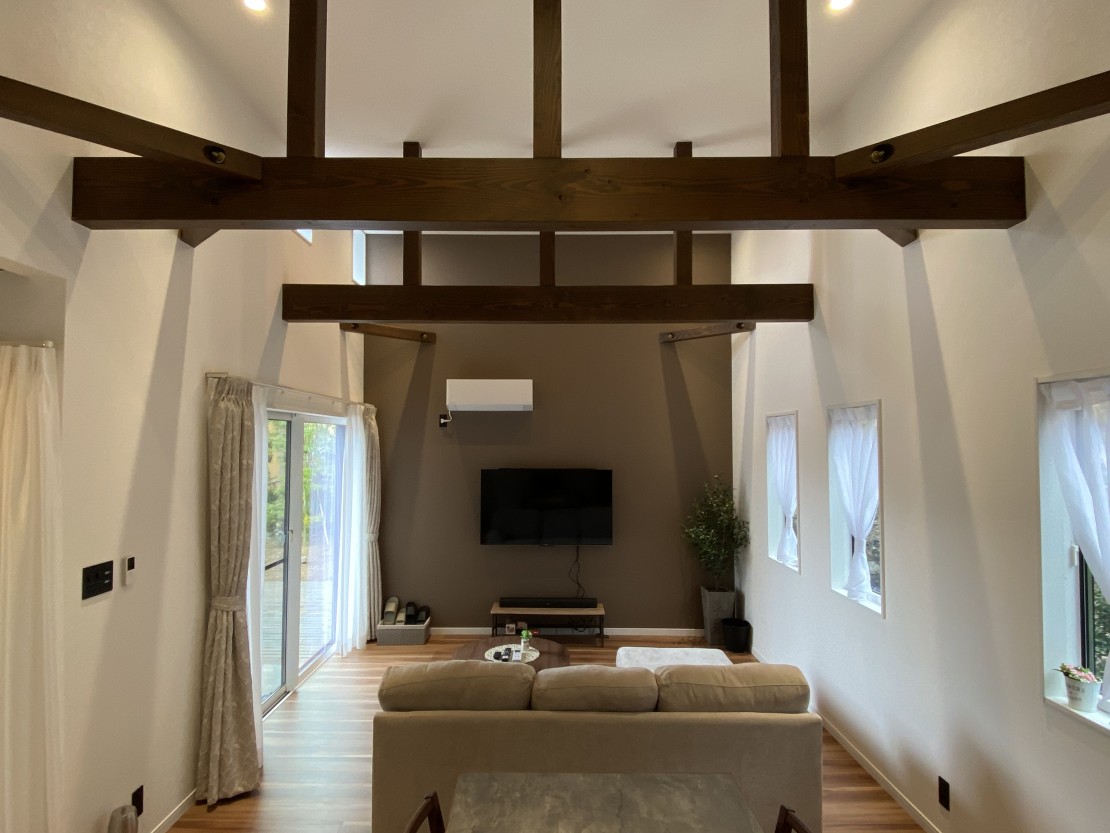 オリーヴハウス｜静岡県・伊豆高原｜リビング　living