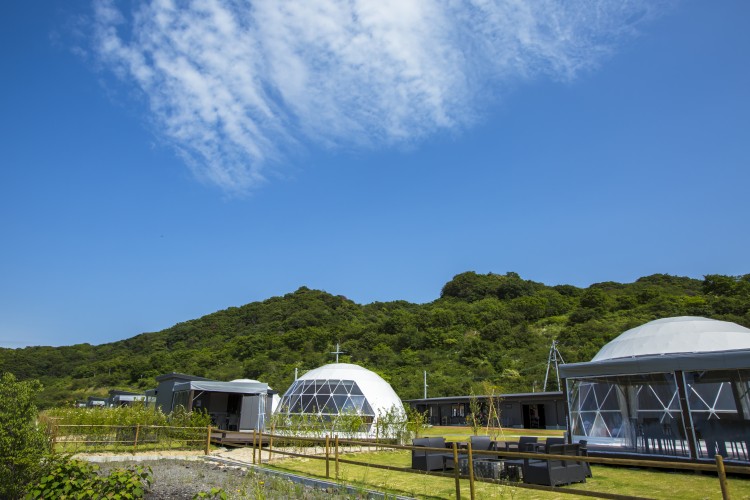 大阪府 大阪南部（堺・岸和田・関西空港）のグランピング｜SKYDOME阪南の写真：広々としたドームテント！