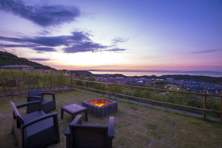 大阪府 大阪南部（堺・岸和田・関西空港）のグランピング｜SKYDOME阪南の写真：絶景の夕日をお楽しみください！