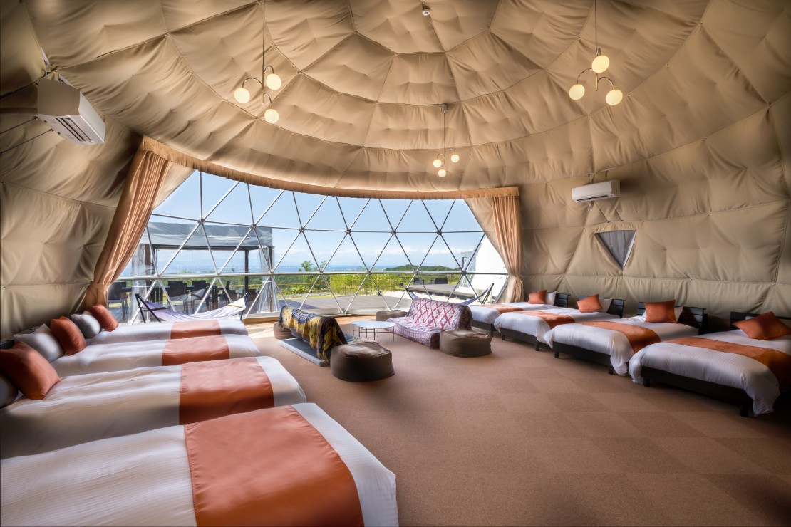 SKYDOME阪南｜大阪府・大阪南部（堺・岸和田・関西空港）｜最大10名でお泊り頂けるお部屋です！大阪のグランピングではスカイドーム阪南だけ！