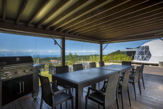 大阪府 大阪南部（堺・岸和田・関西空港）のグランピング｜SKYDOME阪南：屋根付きBBQ