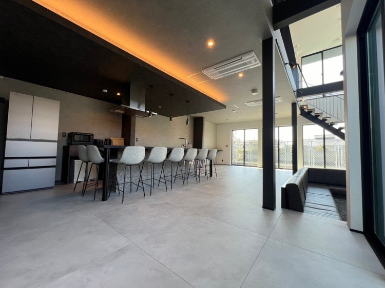 RE:VER北条｜千葉県・館山・南房総｜LDK40畳、床は弾力性あるフロアタイル