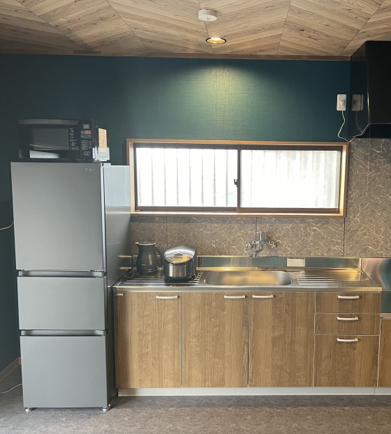 千葉県 勝浦・鴨川の貸別荘・コテージ｜BOTH ISUMIの写真：キッチンで料理ができるコテージ