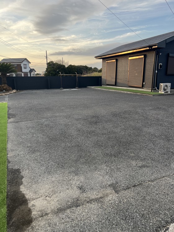 千葉県 勝浦・鴨川の貸別荘・コテージ｜BOTH ISUMIの写真：庭付きのコテージ