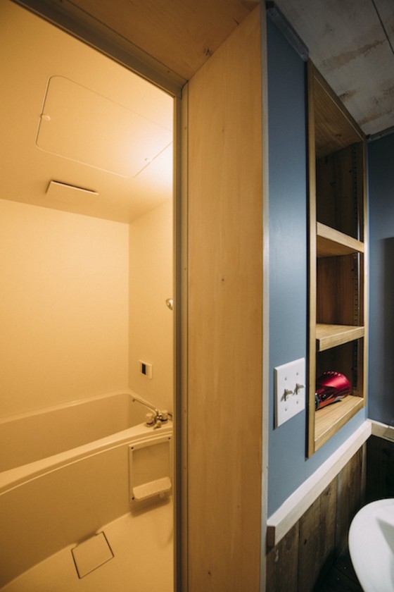 千葉県 九十九里・銚子のグランピング｜River side village Loa：バス・トイレ