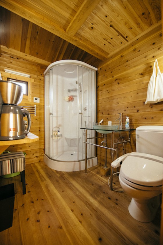 千葉県 九十九里・銚子のグランピング｜River side village Loa：シャワー