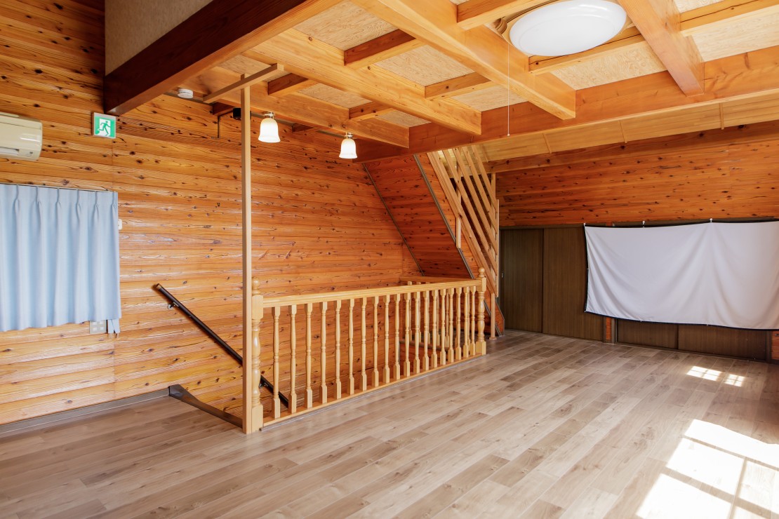 ocean resort mint｜千葉県・館山・南房総｜プロジェクターで映画鑑賞もできちゃいます。