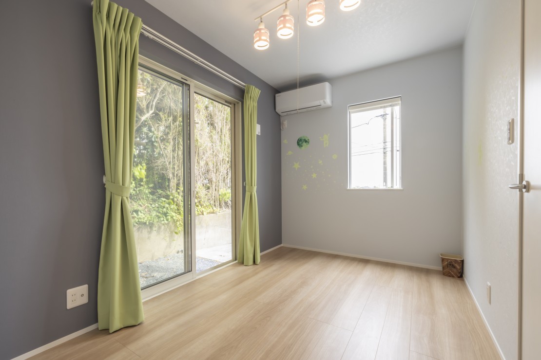 ocean kids mint｜千葉県・館山・南房総｜アクセントカラーがオシャレにきまります