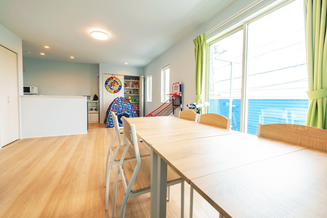 ocean kids mint｜千葉県・館山・南房総｜広々としたリビングです