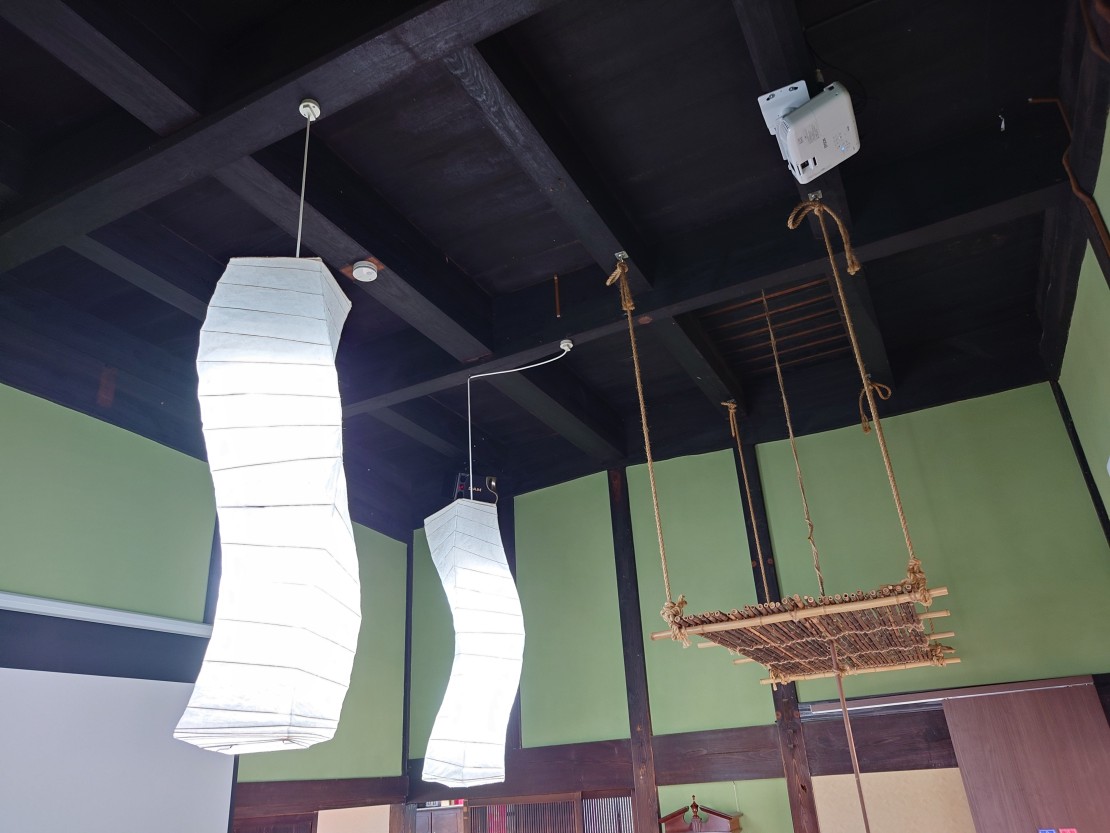 楽匠館｜千葉県・館山・南房総｜高い天井には火棚があいます