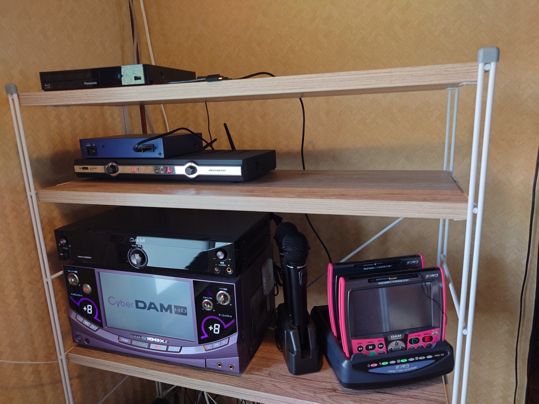 楽匠館｜千葉県・館山・南房総｜CiverDAM１９万曲、懐かしの曲から最新まで、英語中国語韓国語も