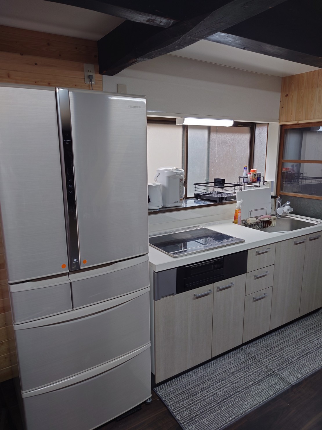 楽匠館｜千葉県・館山・南房総｜持込調理も出来るキッチンと４７０㍑冷蔵庫