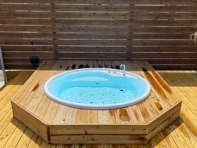 千葉県 館山・南房総のコテージ｜Sea Front Villaの写真：温水ジャグジー