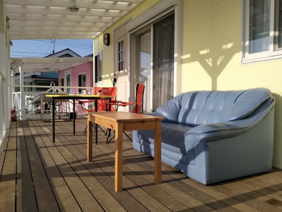 千葉県 館山・南房総のグランピング｜Rainbow Lodge　レインボー ロッヂ：屋根付きBBQ