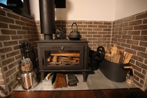 茨城県 霞ヶ浦・土浦・鹿島・潮来の貸別荘・コテージ｜昭和体験宿Rin：薪ストーブ