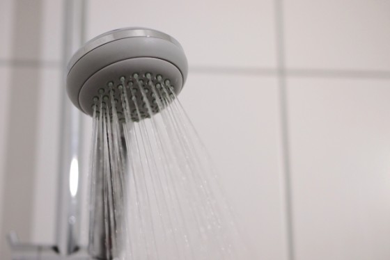 静岡県 伊豆高原の貸別荘・コテージ｜一本のえんぴつ：シャワー