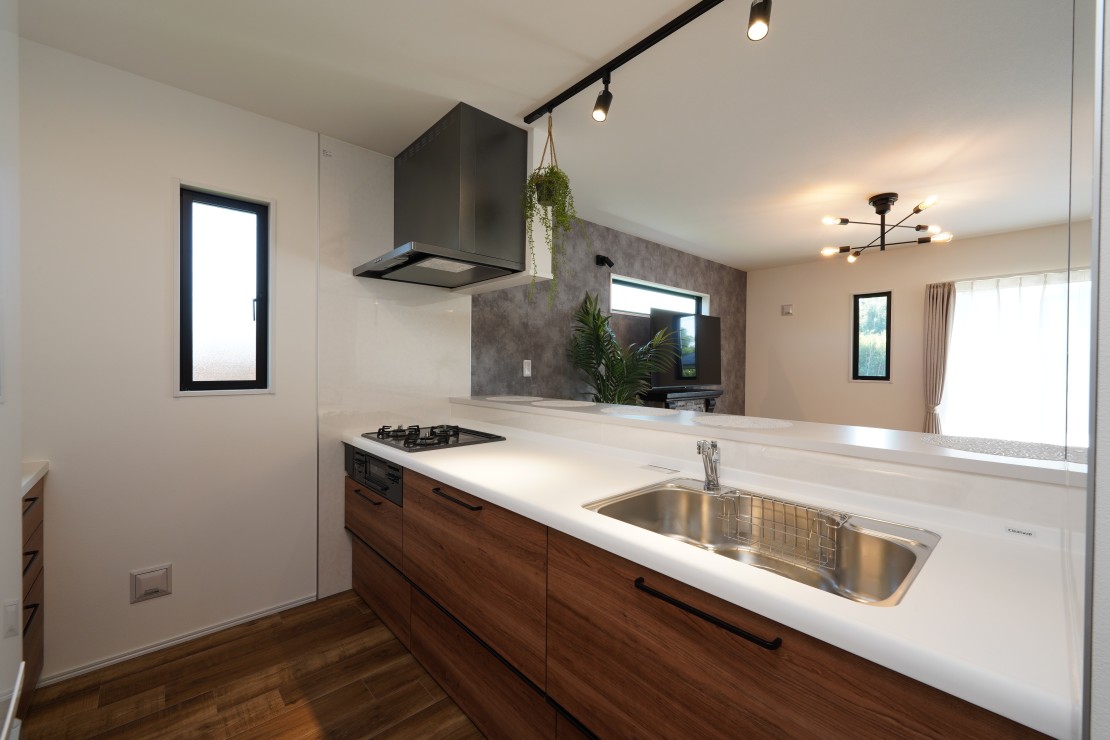 サンライズビラ｜千葉県・九十九里・銚子｜キッチンも広くて調理しやすい
奥様にも優しい