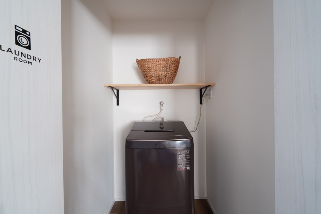 サンライズビラ｜千葉県・九十九里・銚子｜洗濯機もあるので洗濯も出来ます
二階のバルコニーで干す事も可能です