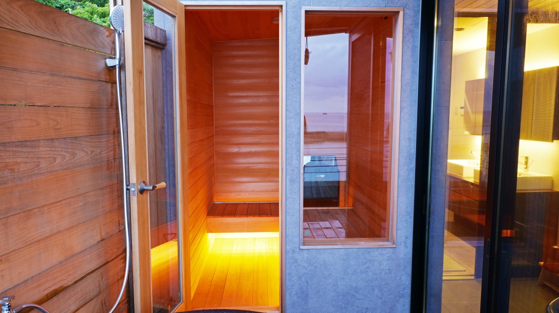 館山 海鳴りの宿 〜楓 Kaede〜｜千葉県・館山・南房総｜個室ロウリュウサウナ完備
楓の個室ロウリュウサウナは、温度と湿度が完璧に管理されたプライベートな癒しの空間です。