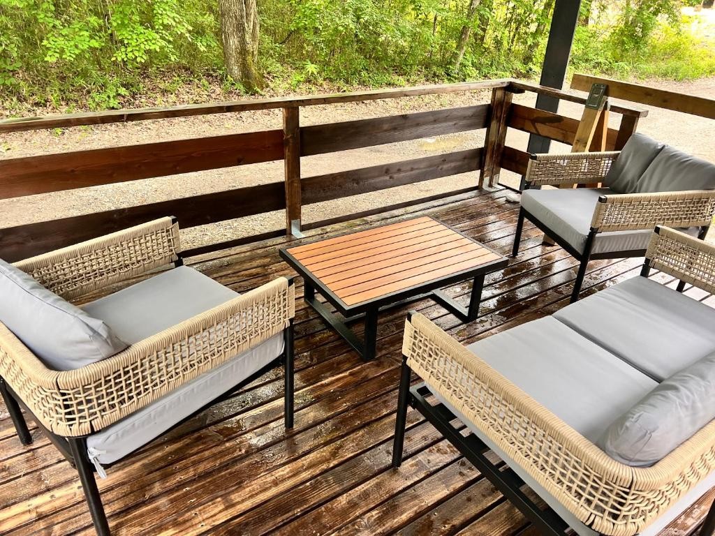 コテージLog｜栃木県・那須・板室｜テラス