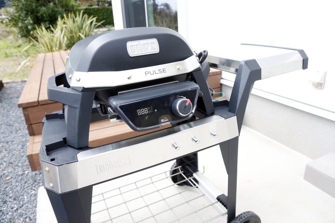 teto｜千葉県・勝浦・鴨川｜Webber製BBQコンロ（サンシェード付きのため雨天でも可能）