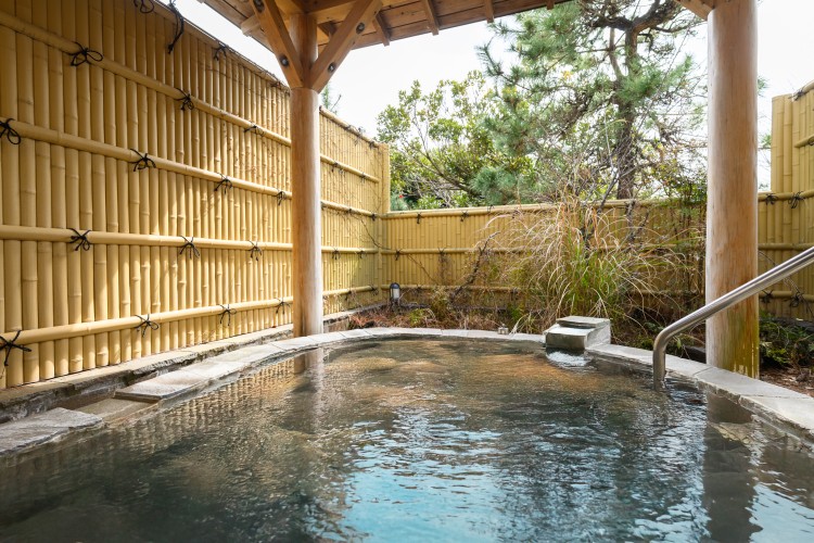 静岡県 伊豆高原のコテージ｜伊豆irohaの写真：温泉は全部あわせて6箇所