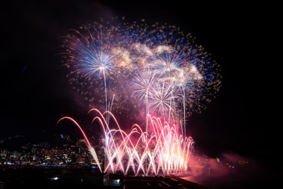 静岡県 伊豆高原の貸別荘・コテージ｜波空-Akazawa-：花火大会