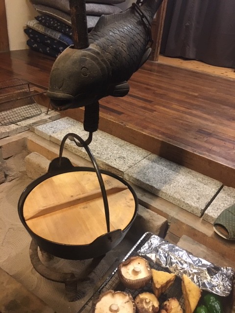 千葉県 勝浦・鴨川の貸別荘・コテージ｜中野屋・母屋：囲炉裏